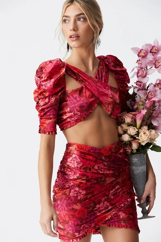 IMWIM - Home to the world's most-coveted designer apparel, bags